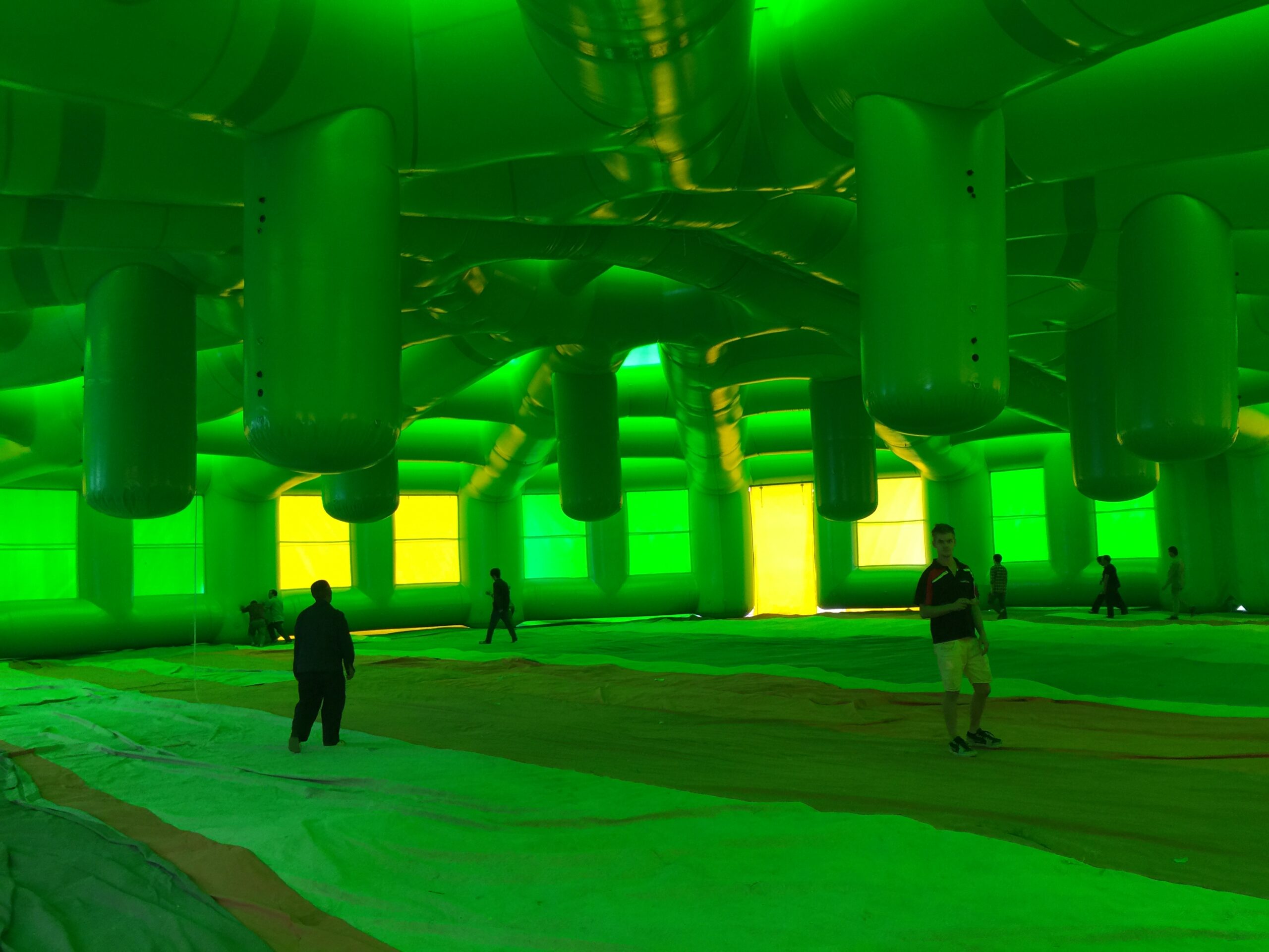 39m inflatable small gallery 01